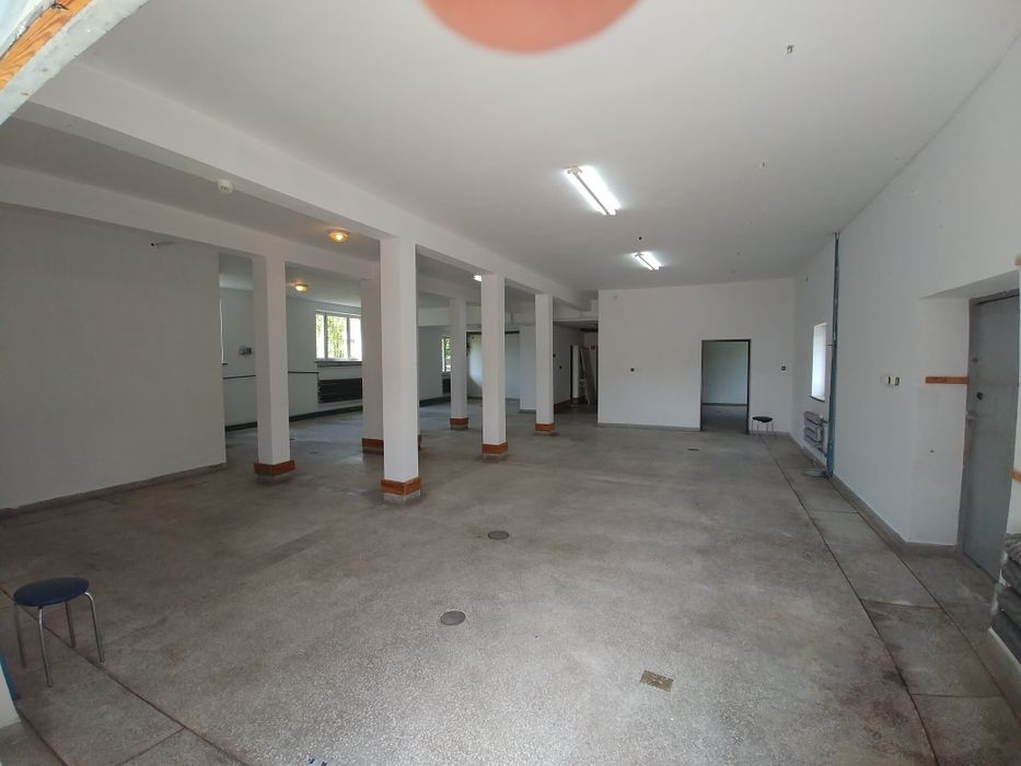 Wynajmę magazyny z zapleczem biurowym 420 m2 Jadowniki k/Brzeska