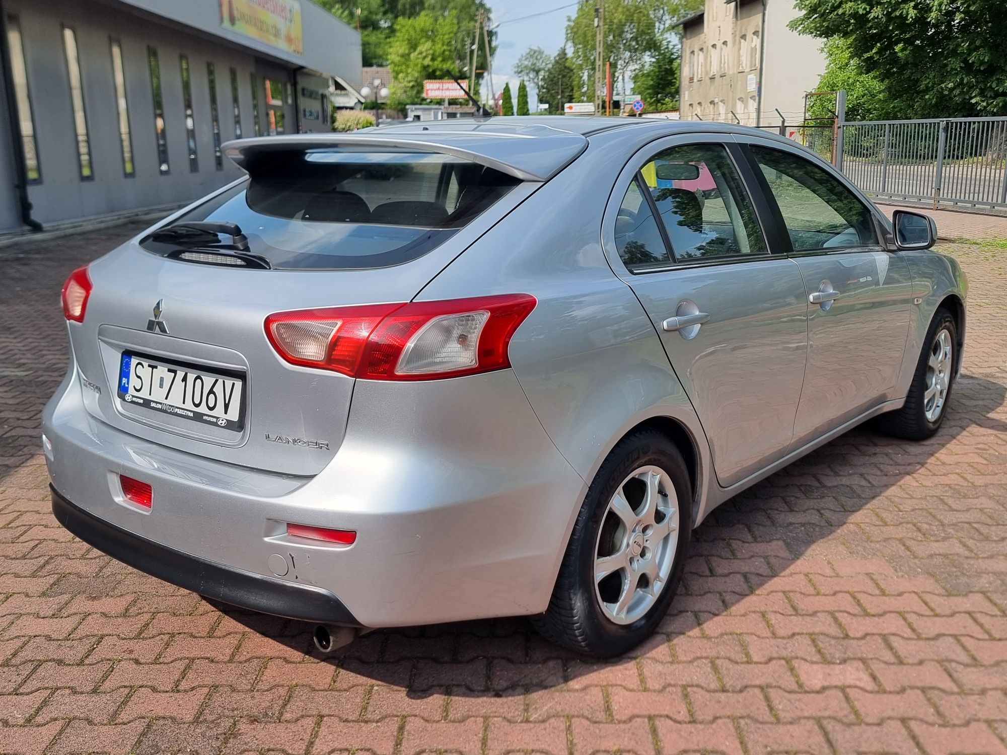 Mitsubishi Lancer VIII 2008r   1.8 Benzyna  *Nie zgnity *  W pełni spr