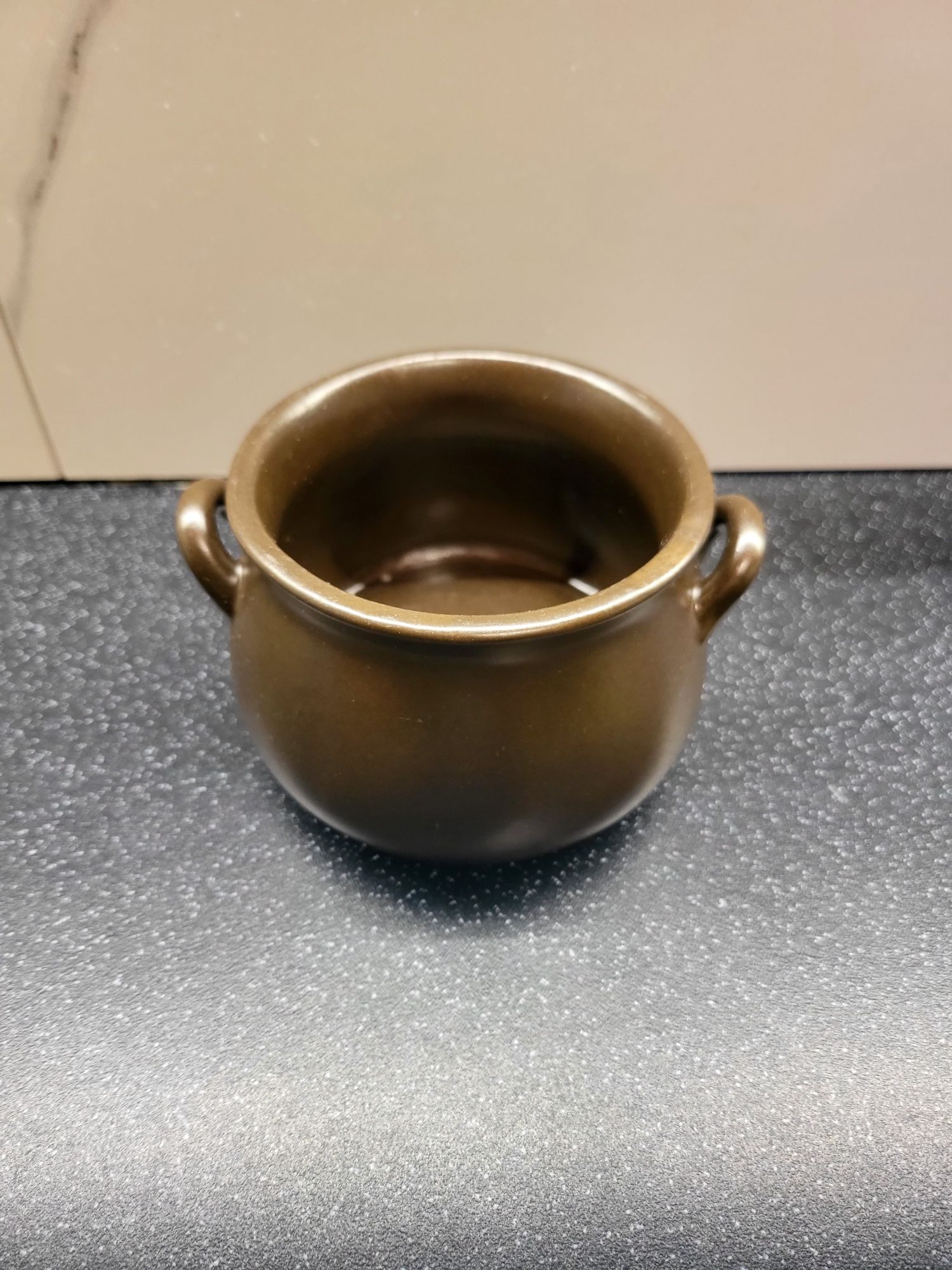 Ceramiczny garnek miska