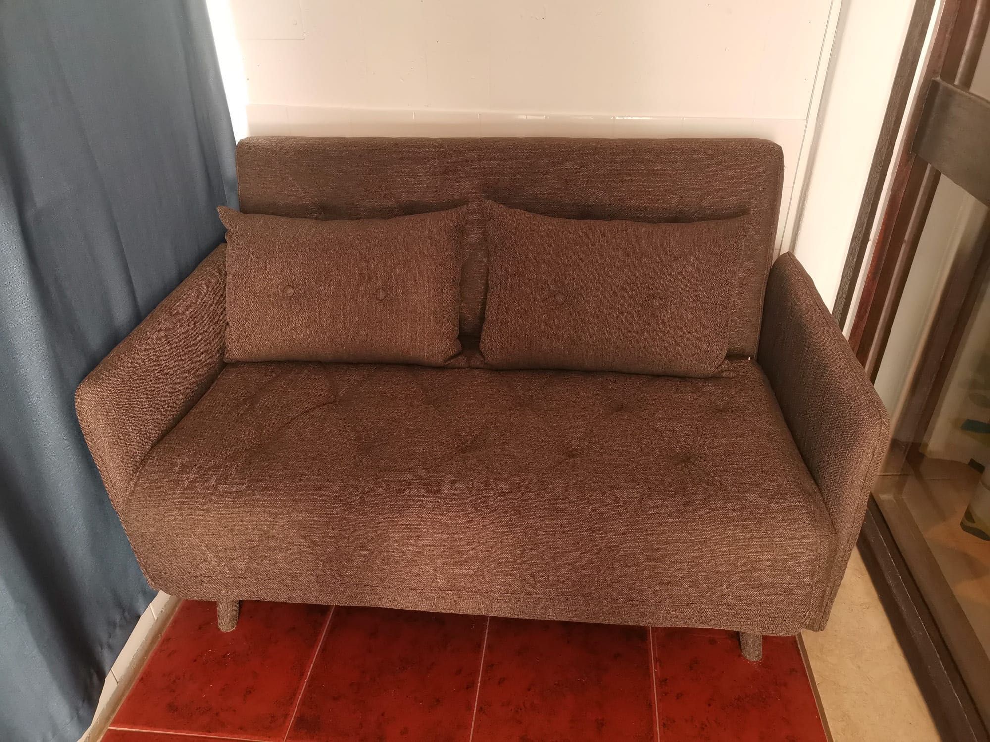 Sofá cama de duas pessoas