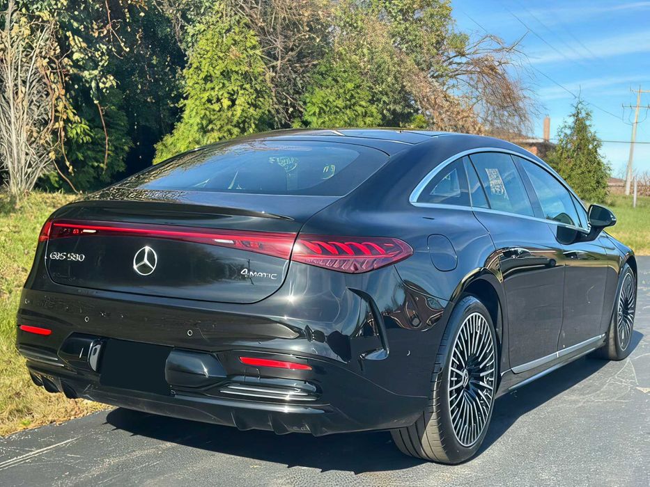 Mercedes-Benz EQS      2022