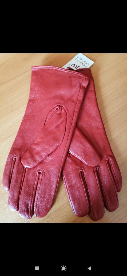 Продаю женские кожаные перчатки