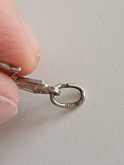 Krzyżyk zawieszka krzyż krucyfiks 925 wisiorek przywieszka medalik