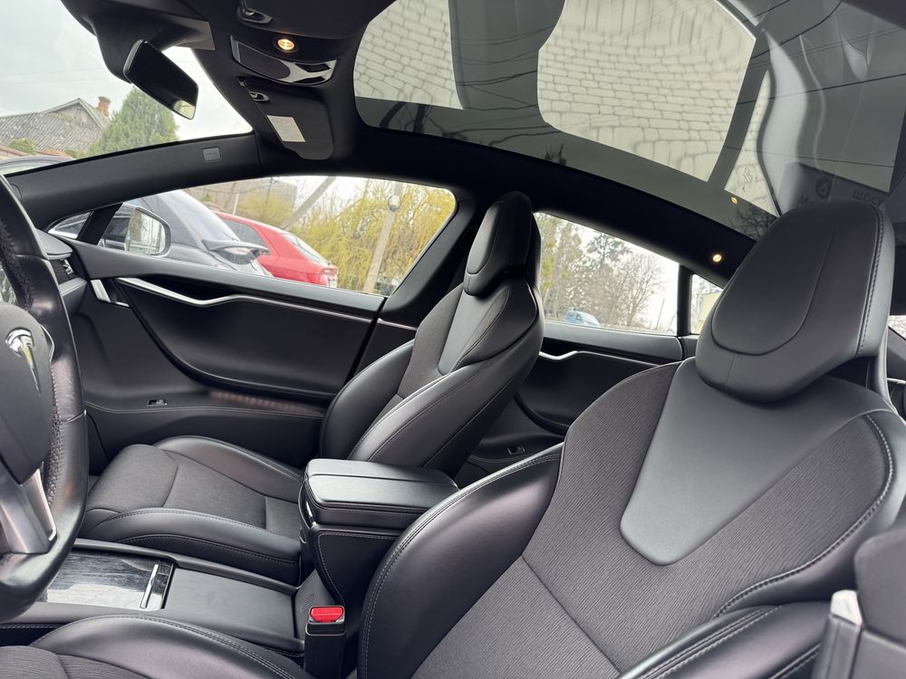 TESLA MODEL S Европа (Німеччина) Рестайлінг 2018