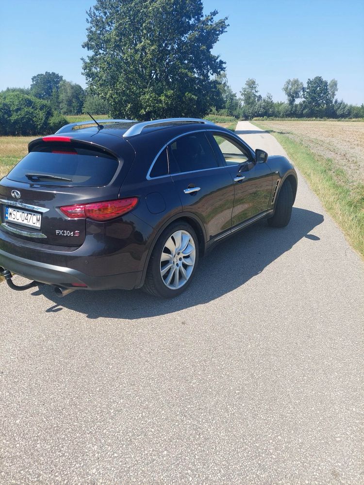 Infiniti FX DS 2010