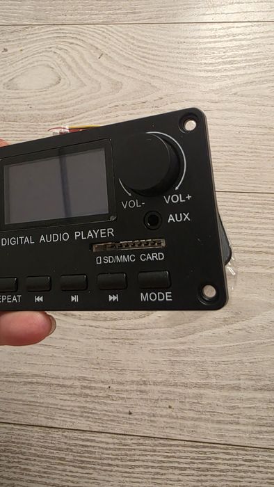 Moduł Audio 12V USB TF FM Radio Samochod. 2x40W + Pilot, Czarny.