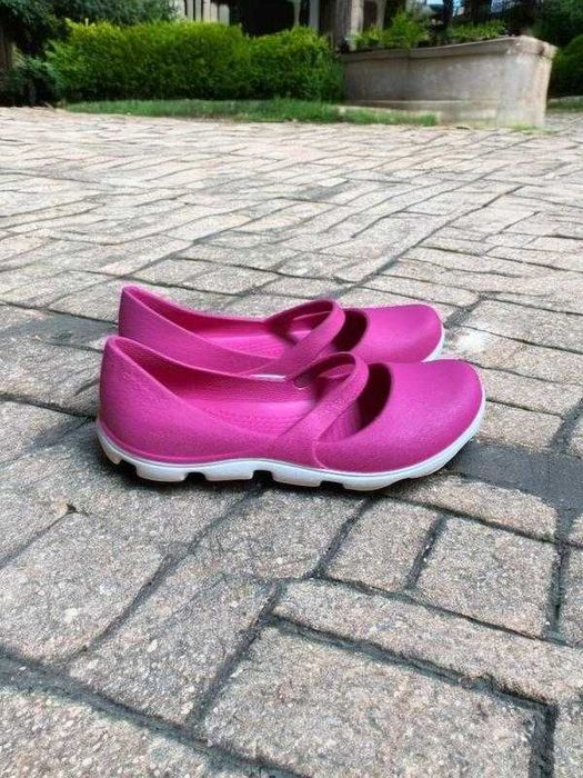 Аквашузы женские , обувь для пляжа crocs. оригинал