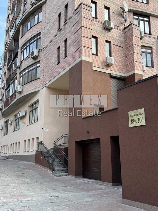 Продаж офісного приміщення 150м2 вул Кониського Тургеневская 28-30А