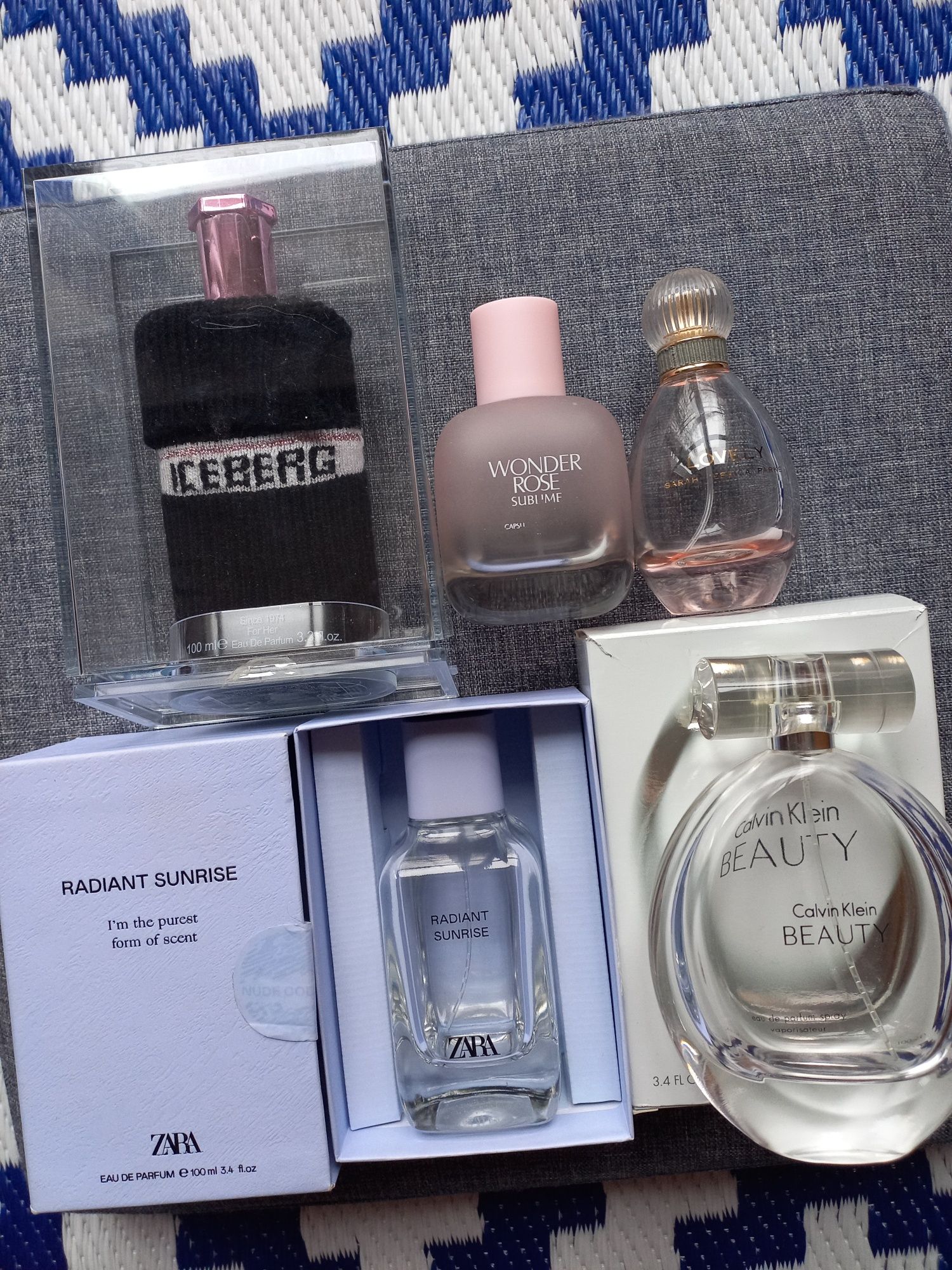 Butelki po perfumach kolekcjonerskie