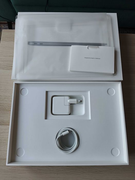 Apple MacBook Air M1/8GB/256/Mac OS Space Gray