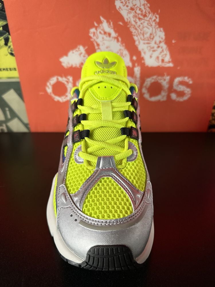 Оригінал 100%! Кросівки adidas Ozmillen 42 та 43 розміри