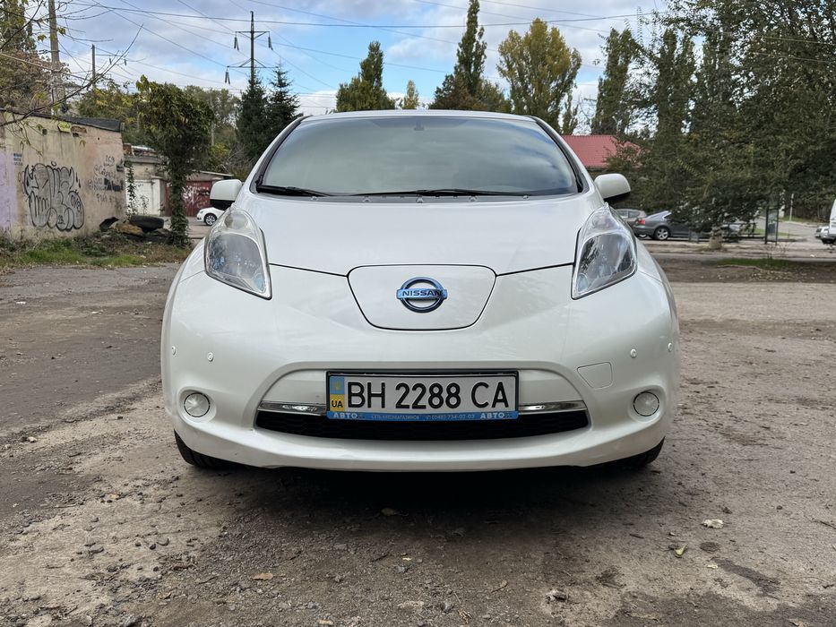 Продам свой Nissan Leaf 2013