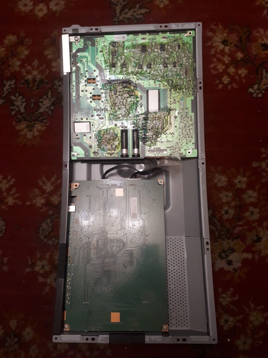 Монітор samsung lc32hg70qqi на запчастини відновлення