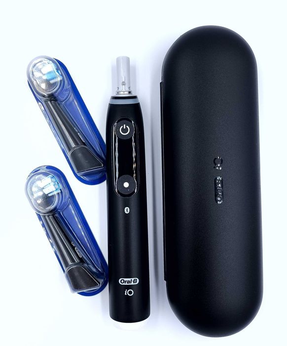 Elektryczna szczoteczka do zębów Oral-b iO6n czarna + pasta + końcówki
