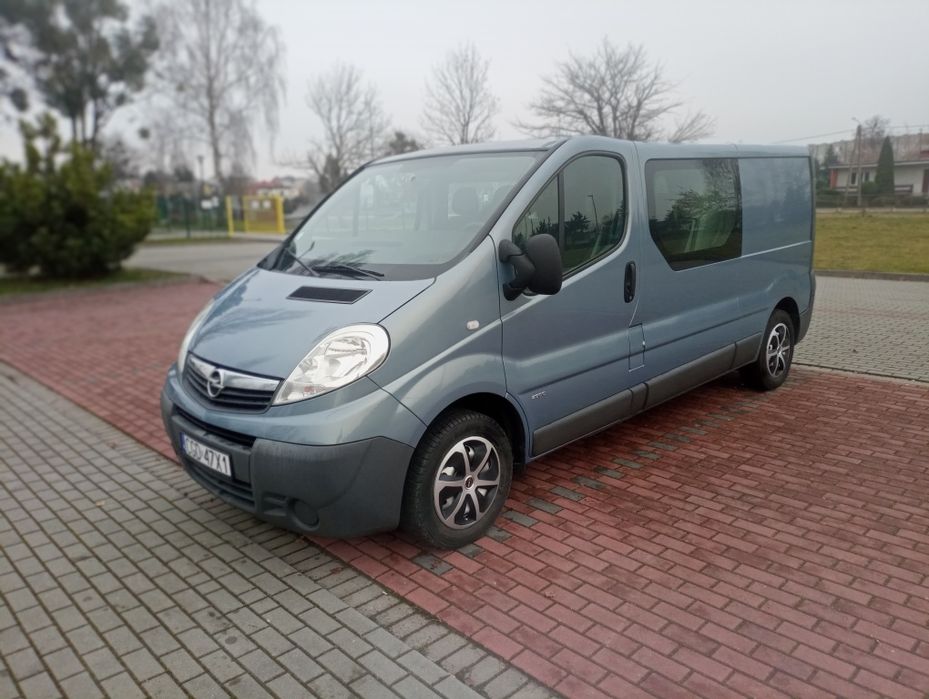 Opel Vivaro 6 osób 2.0 CDTI Long Brygadówka Klima Hak