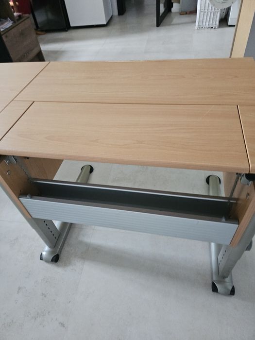 Biurko regulowane MOLL