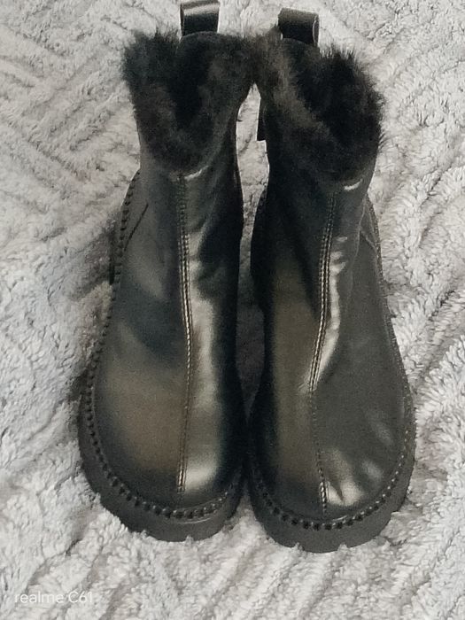 Жіночі осінні черевики 37 р.