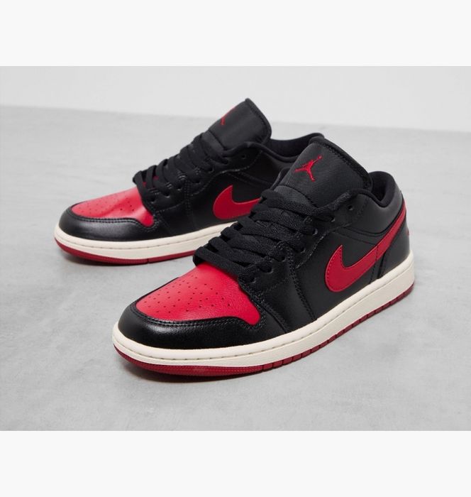 Кросівки Air Jordan Air 1 LowS Black DC0774-061 38,5