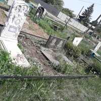 Уборка могил в городе Константиновка