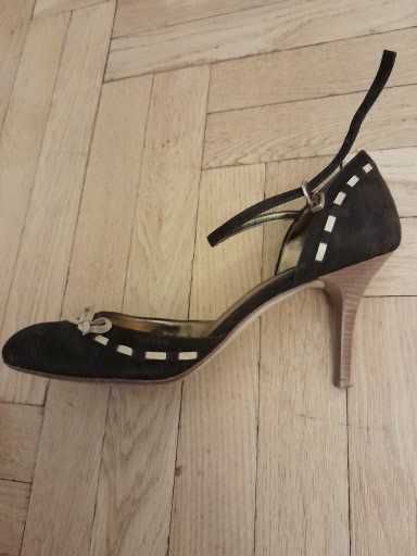 Buty damskie włoskiej firmy Prima Moda