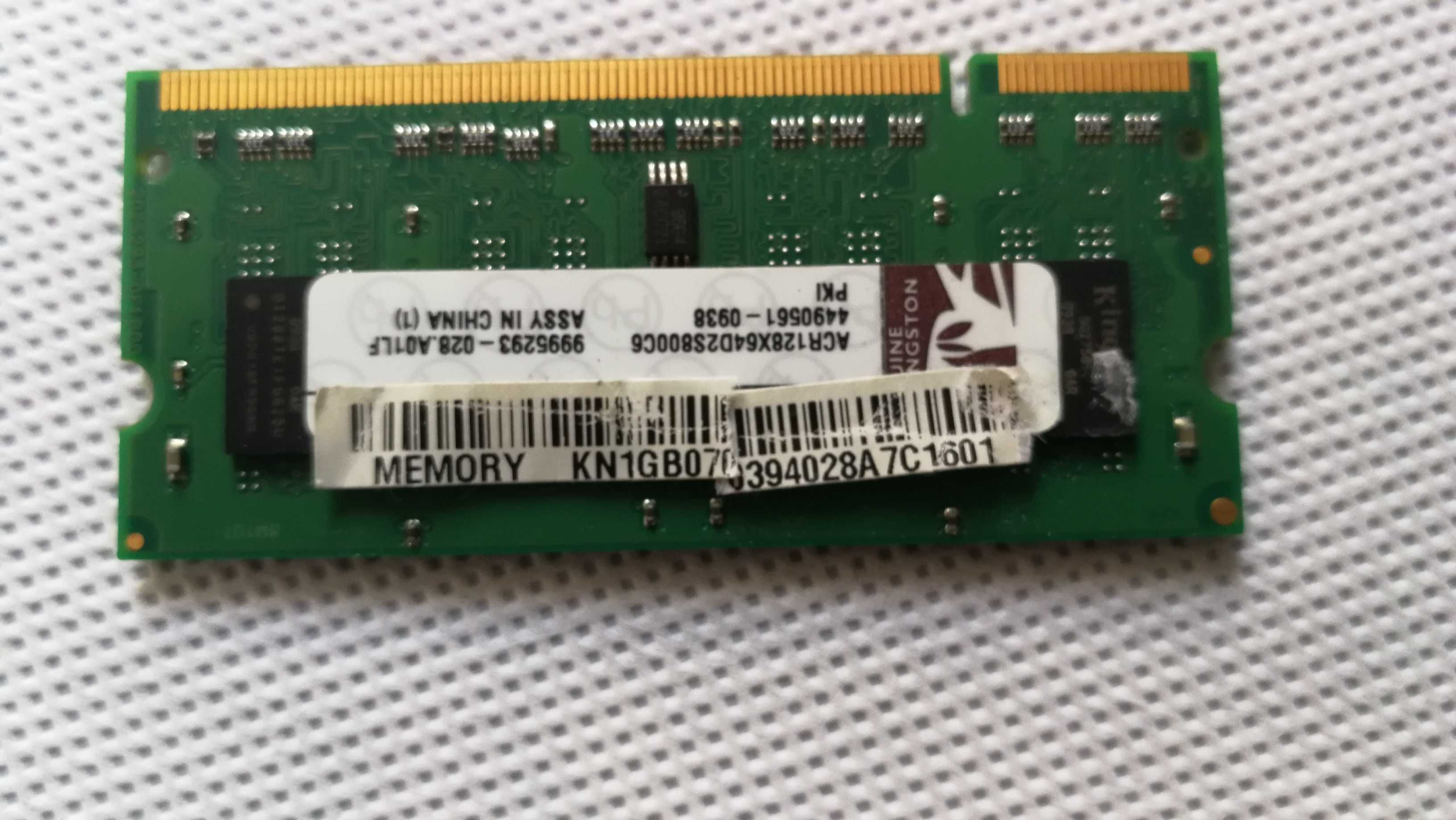 Pamięć DDR2  3x 512 MB  plus  1x 1GB razem 4 sztuki