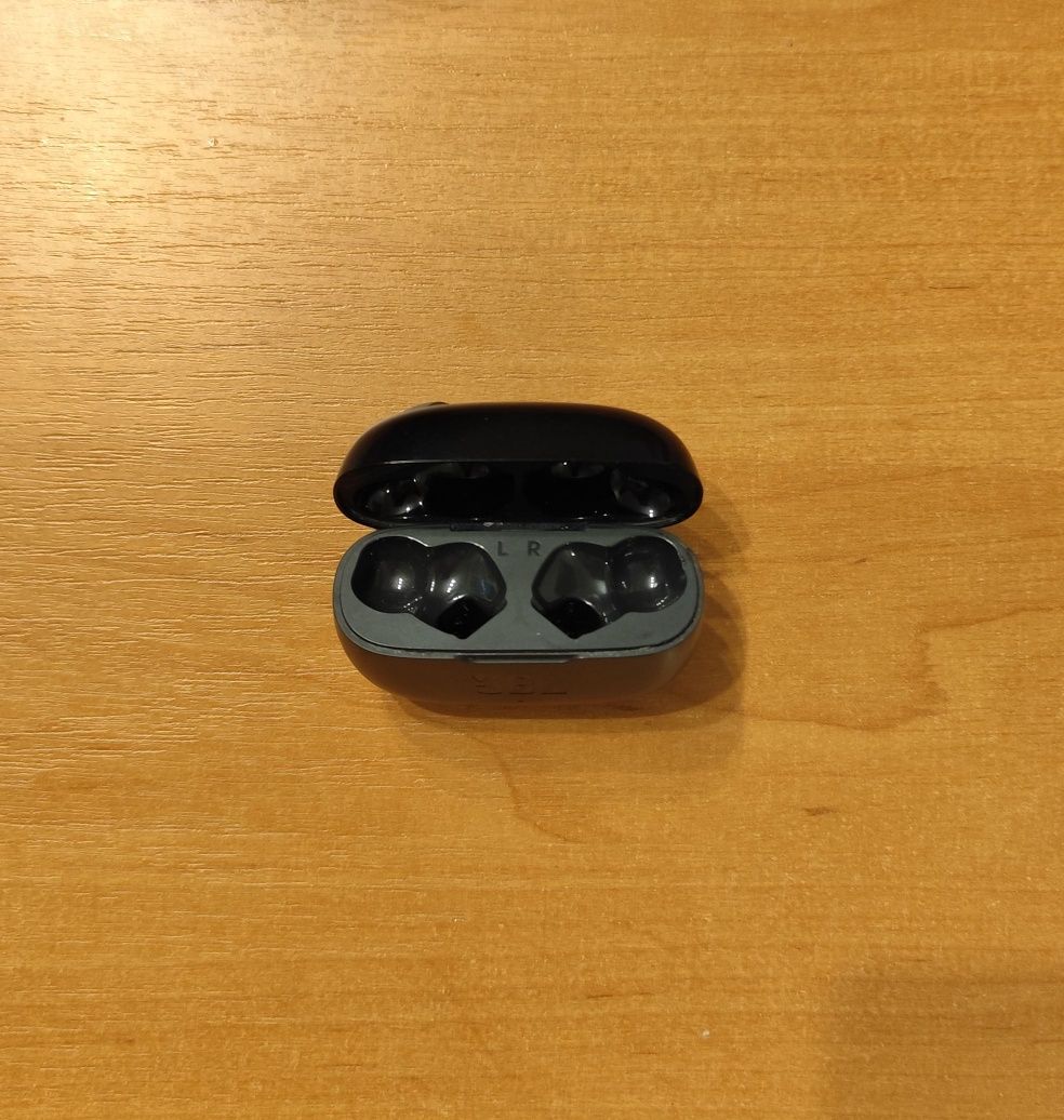 Słuchawki bezprzewodowe JBL Wave 200TWS