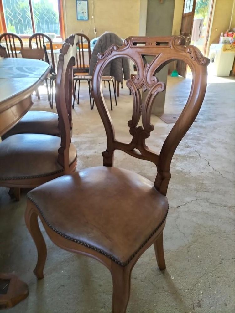 móvel de sala (mesa e cadeiras ja foram vendidas)