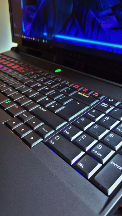 Laptop gamingowy ALIENWARE AREA 51 m