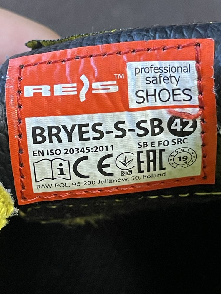 Робочі сандалі REIS S1P