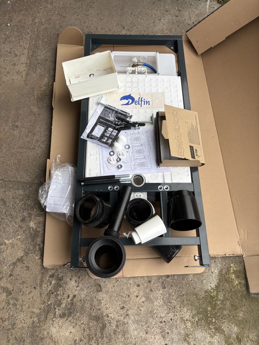 Stelaż podtynkowy Delfin komplet