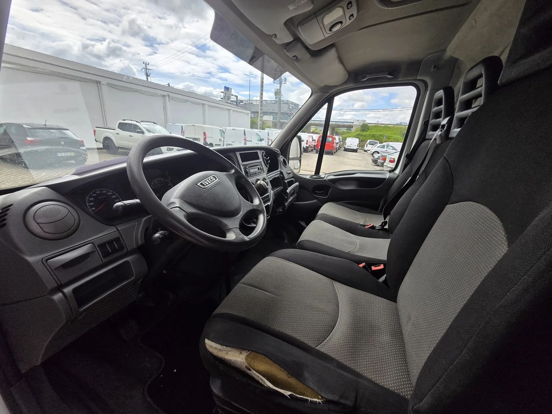 Iveco Daily Longa 35C13 2.3TD 130cv Rodado Duplo
