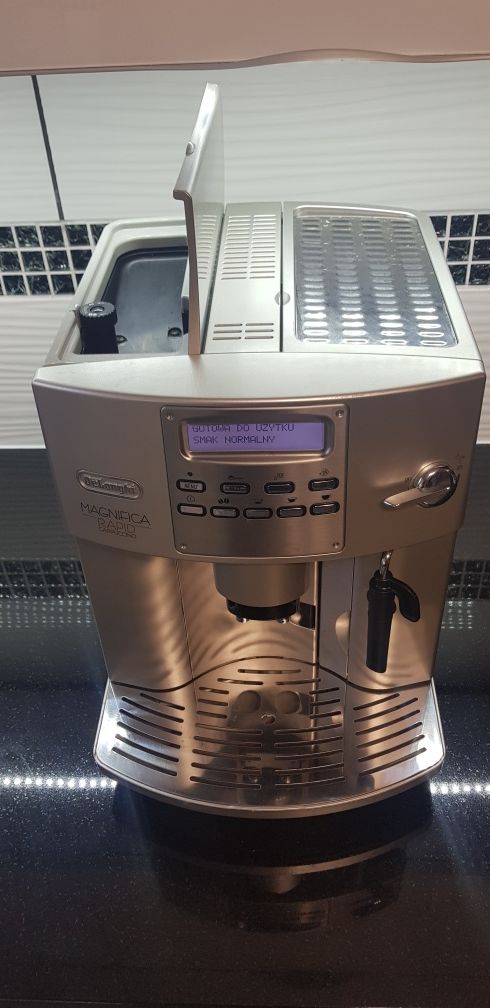 Delonghi Magnifica Rapid Capuccino.