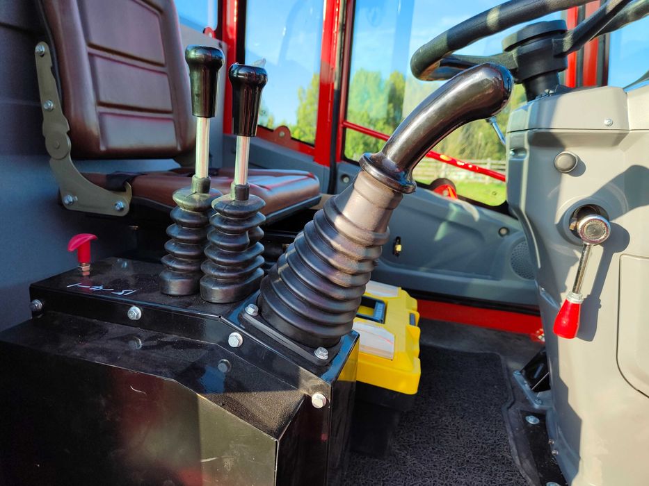 Wózek widłowy 4x4 faktura vat cena netto