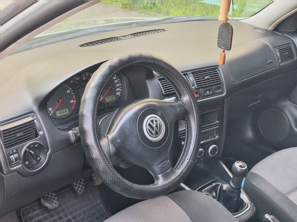 Volkswagen Golf 4