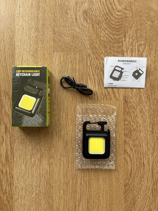 Аккумуляторный LED фонарик светодиодный фонарь ручной брелок карабином