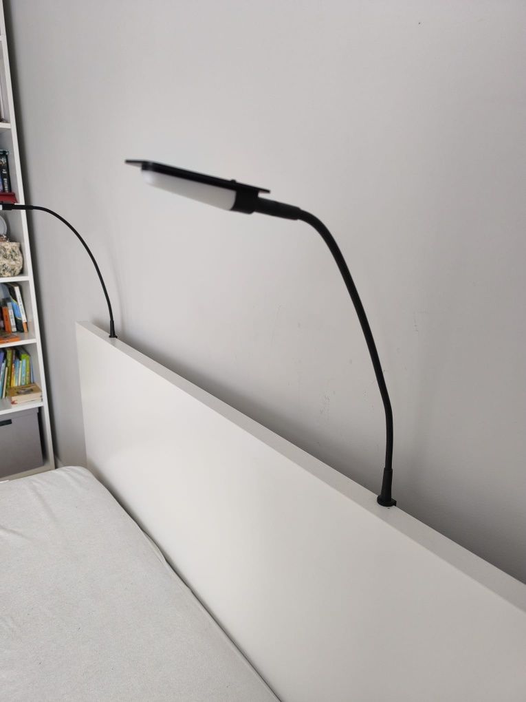 Łóżko Ikea Malm - białe 140x200 + materac z pokrowcem + lampki nocne.