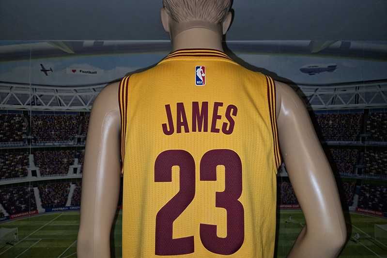 Cleveland Cavaliers Adidas swingman NBA #23 LeBron James size: XL
