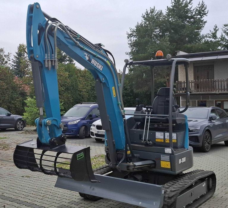 Minikoparka 3,7t Toyota Huski M38U Kubota JCB CAT VOLVO Komatsu yanmar
