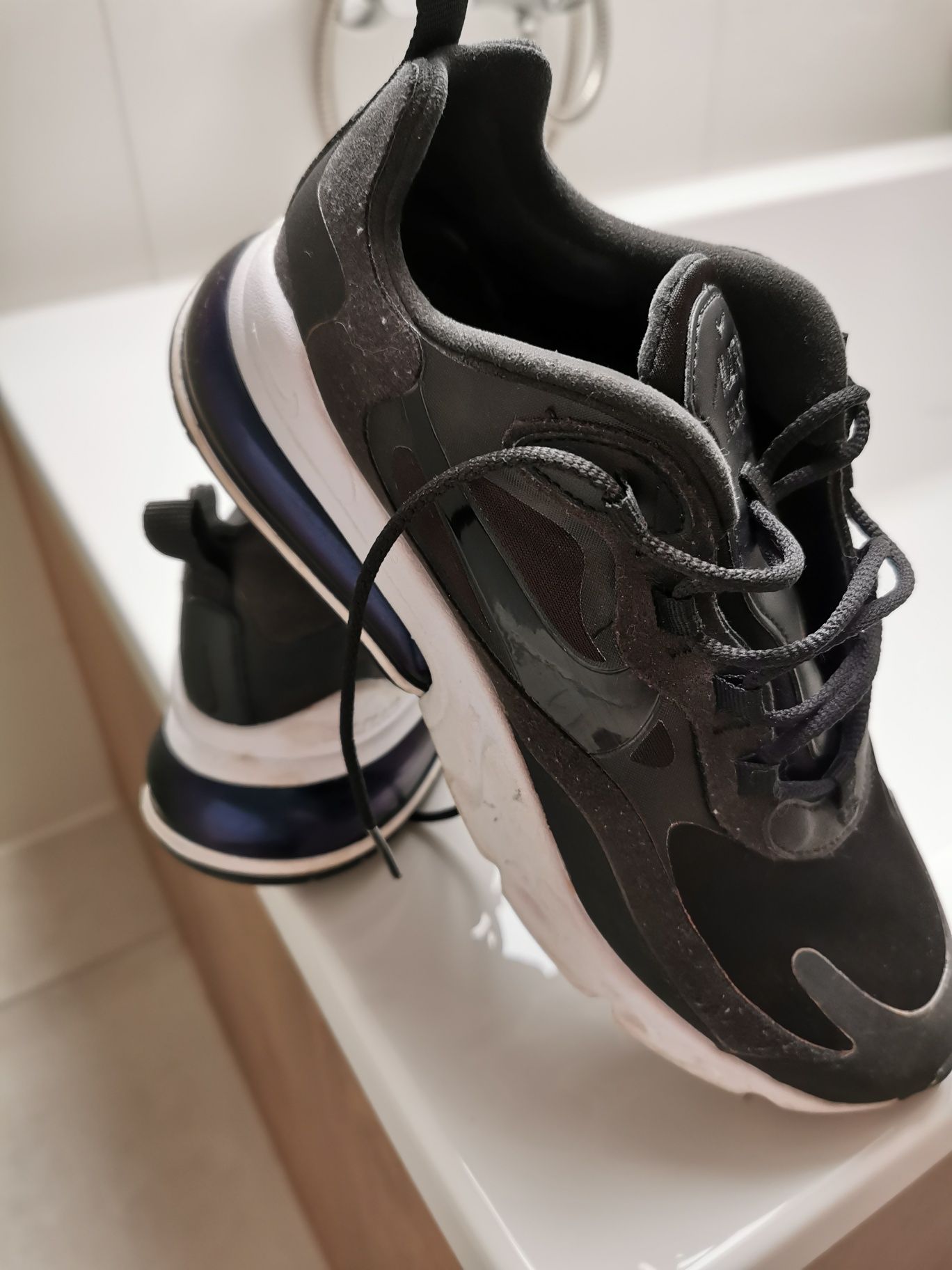 Air Max react. Roz 40