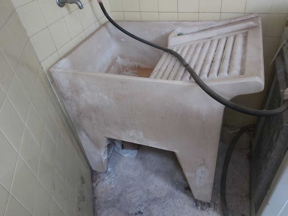 Tanque de lavar roupa (usado)