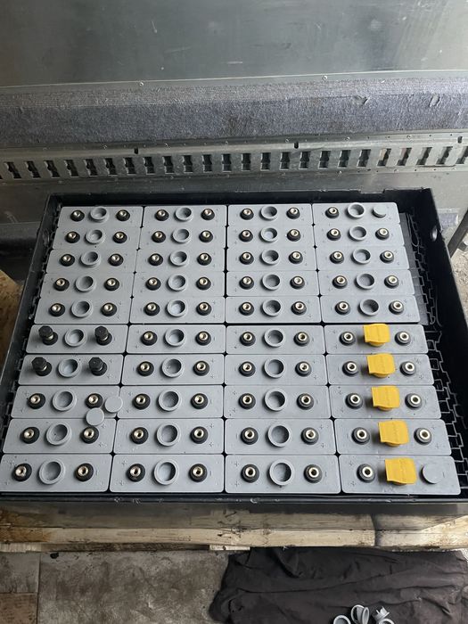 Ремонт тягових батарей акумуляторів,на погрузчик,продаж нових,лом