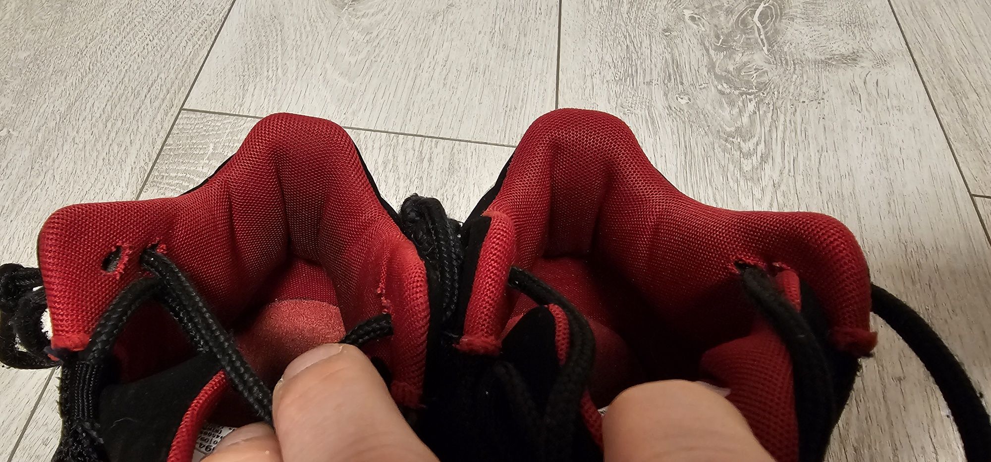 Jordan Max Aura 2 buty dziecięce rozmiar 36,5 wkładka 23,5cm skórzane