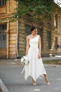 Біла сукня,бренд CHER17