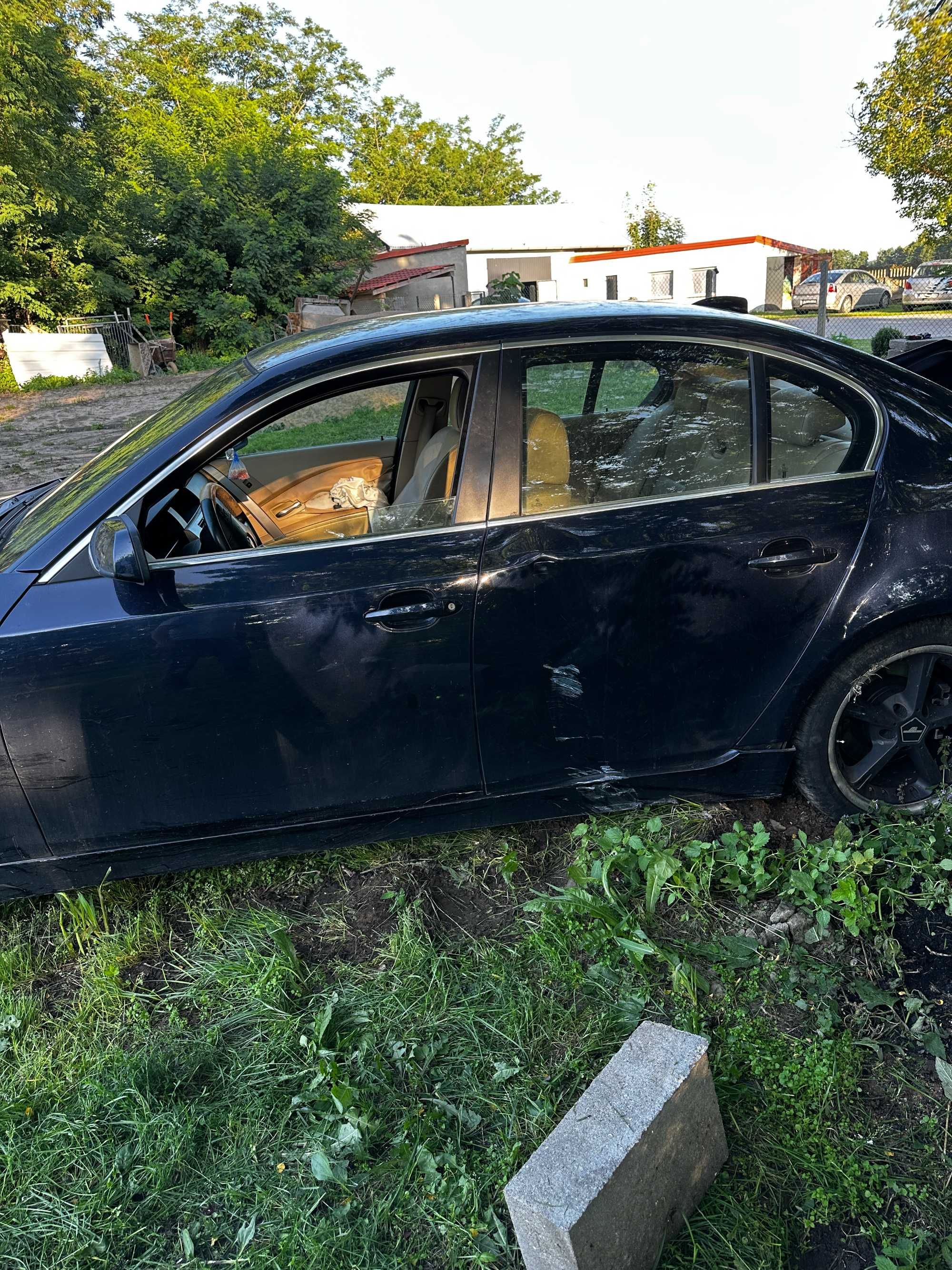 BMW E60 3.0 wypadkowa