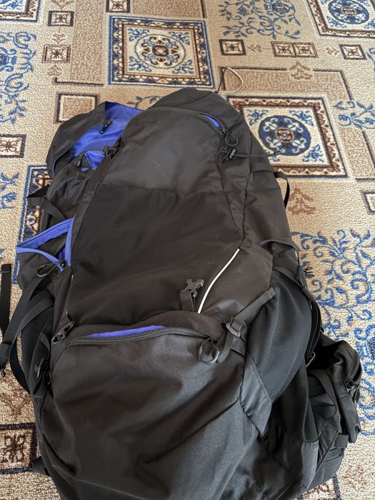 Туристичний рюкзак 60 л — як новий