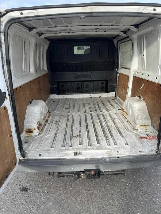 Ford Transit 2.2 2009 rok