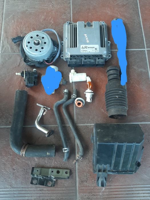 Запчастини nissan nv200