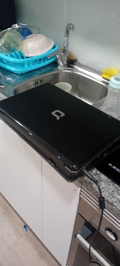 Compaq tamanho medio urgente