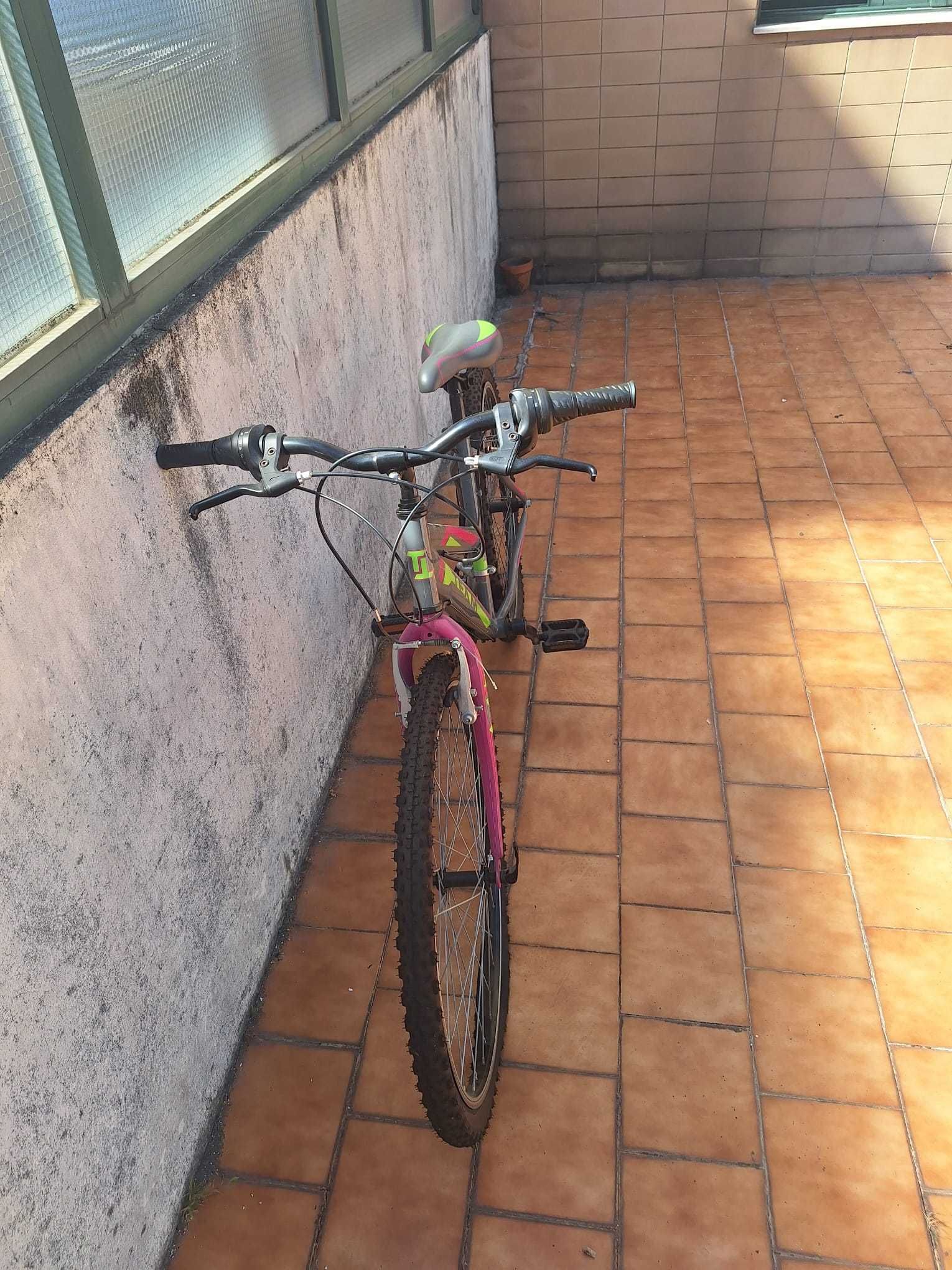 Biclicleta como nova - 5 velocidades