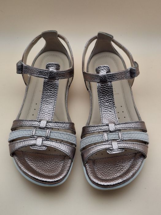 Сандалі ECCO Flash T- Strap Нові 39р.